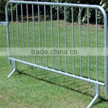 Heavy duty galvanized metal fence / crowd barrier fence for sale