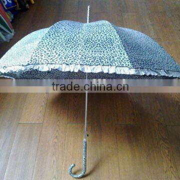 Elegant lady's sun umbrella with lace, uv protection grand parasol umbrellas