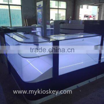 Made in China the Cheap Fashion Jewelry Kiosk and Showcase