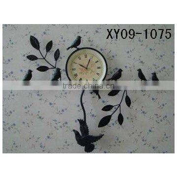 Retro Metal Leaves Bird Family Pendulum Quartz Round Wall Hanging Clock Vintage Antique Wrought Iron Home Decor Crafts