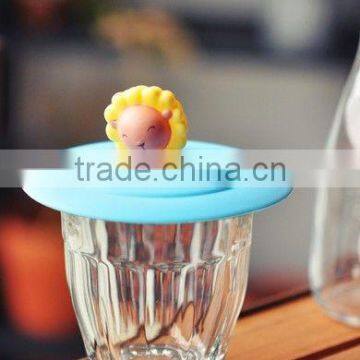 2014 New creative Cartoon ceramic cup with silicon lid