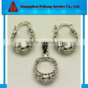 2014 China wholesale new fashion lightweight antique style earring