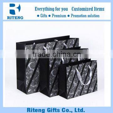 Fashion simple packing black paper gift bag                        
                                                                                Supplier's Choice