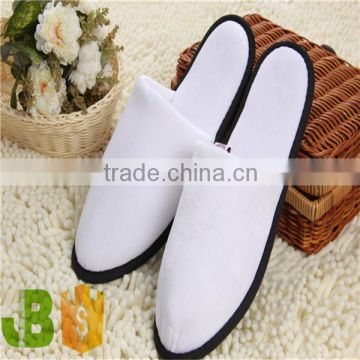 Cheap Disposable Hotel Guest Coral Fleece Slippers with Closed toe