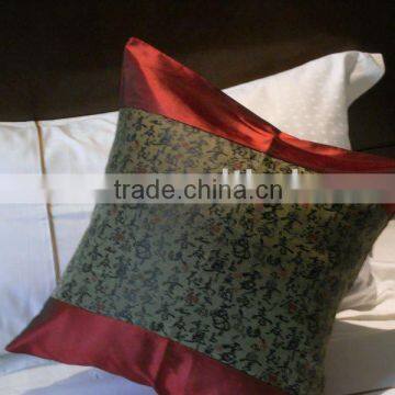 100% Polyester hotel Cushion cover and bed runner