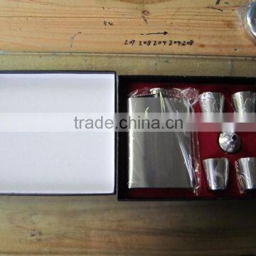 8oz Sanding Hip Flask With Small Funnel and 4pcs Cup in Gift Paper Box photo-4