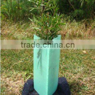 Triangle shape corflute tree protector