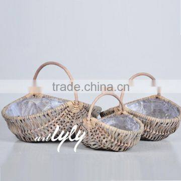 New popular cheap wicker garden basket with handle