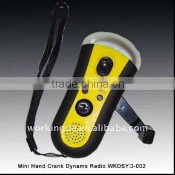 3 Led Mini Hand Dynamo Flashligt with FM Radio and mobile charger