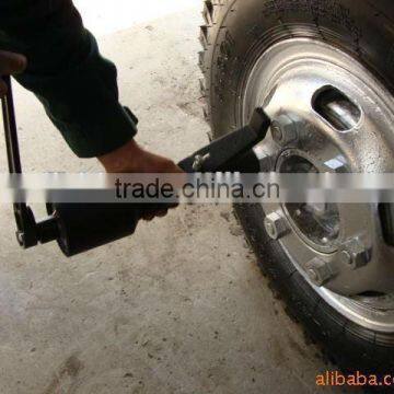 6200N.M tire wrench for truck