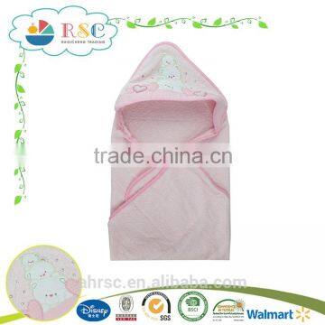 Cartoon lovely embroidery pattern baby hooded towel                        
                                                Quality Choice