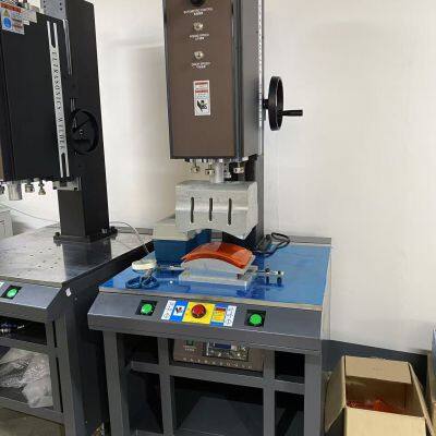 Automobile Headlight Plastic Welding; Direct Supply From Manufacturer; Jin Changxing Ultrasonic Welding Machine. photo-5