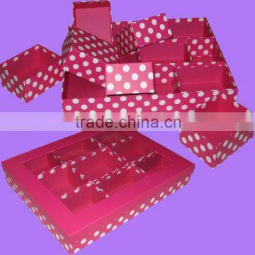 Chocolate box with clear lid and paper dividers