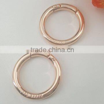 Sedex Audited Factory 2 Pillar Zinc Alloy Metal Ring photo-3