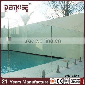 swimming pool used temporary fence