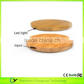 Wholesale Natural bamboo wooden round wireless charger protable wireless charger