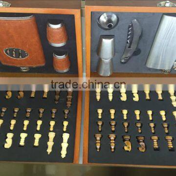8oz and 9oz Stainless Steel Hip Flask With Wooden Chess and Cups and Funnel in the Woodeb Set photo-3