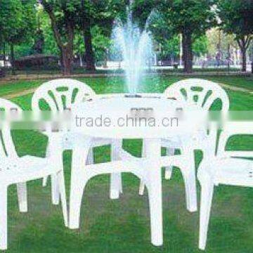 plastic 4chair and 1table