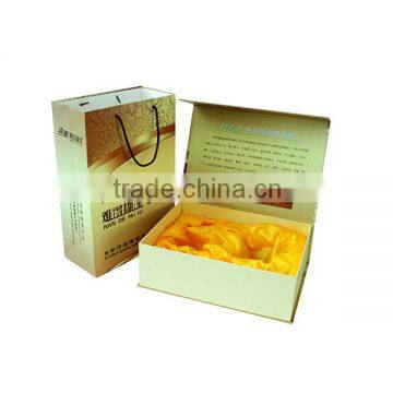 Packing Box Has a Satin Lining