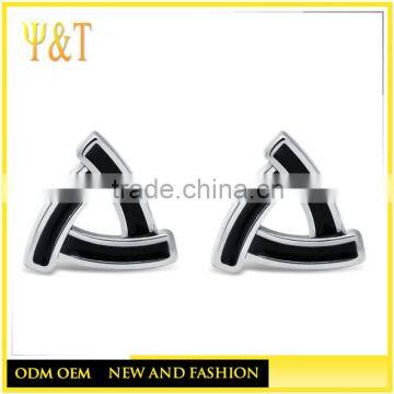 Cheap sterling silver triangle shaped black enamel stud earrings(AE-017)