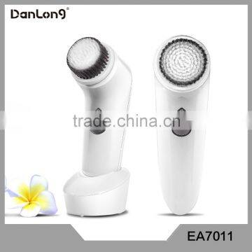 2016 Latest Good Price 360 degrees comprehensive clean Electrical Ultrasonic Vibrating Rechargeable Waterproof Facial Brush