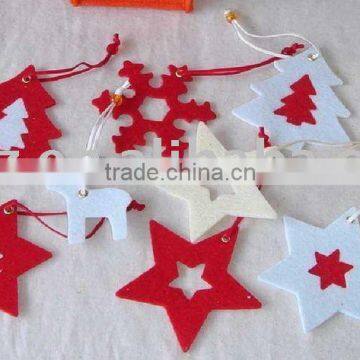 Nonwoven fabric made Ornaments on Santa trees