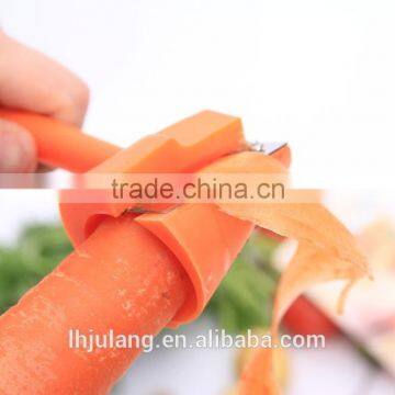Tri-blade Plastic Spiral Vegetable Slicer/plastic Carrot Peeler/slicer