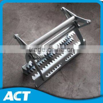 Artificial Grass Cutting Tools Iron Cutter Good Quality photo-4