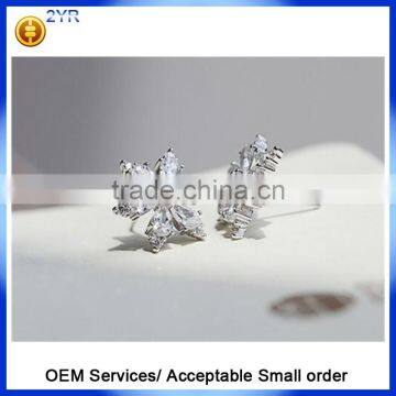 Wholesale 925 Sterling Silver Earring, Women Stud Earrings, White Cubic Zirconia Iced Flower Stud Earring photo-6