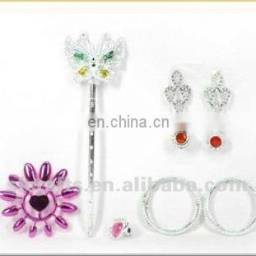 Beauty ornaments toy set