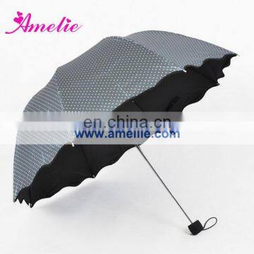 A0463 White dot corrugated edge fold umbrella