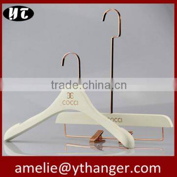 High quality wooden coat hanger white hanger wooden with logo