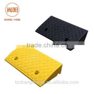 High Quality Plastic Car Ramps Plastic Kerb Ramp