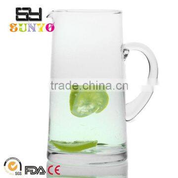Clear customized size clear transparent Sonoma Handcut 90 ounce Classic Round Pitcher with handle long straight model