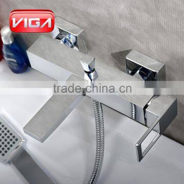 Die casting bath mixer for bathtub