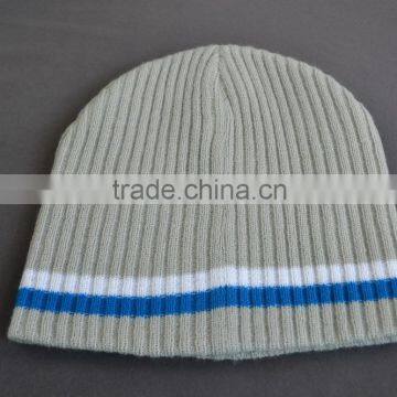 Acrylic Beanie Hat With Rubber Patch Logo photo-3