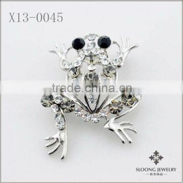 Multi Color Crystal Frog Brooch on Silver Alloy