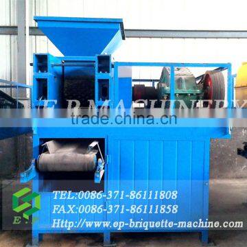 Coal and charcoal squeezing roller type briquette machine