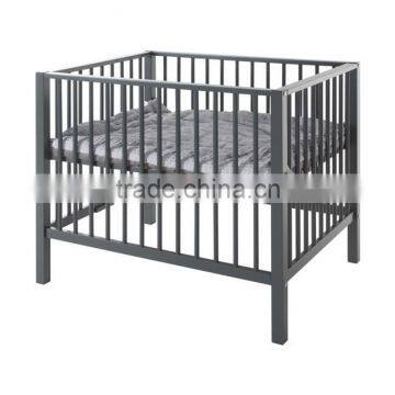 Europe Style Customized Pine Wood Baby Cot