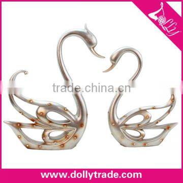 Design Best Selling Resin Bright Silver Swan Figurines / Polyresin Swan for Wedding Decoration