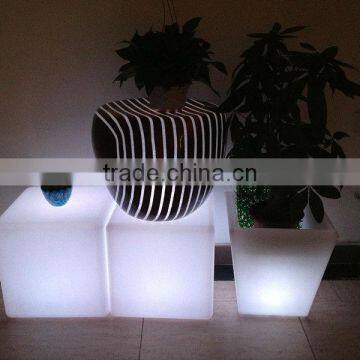 Waterproof outdoor plastic colors change led cube YM-LC4040