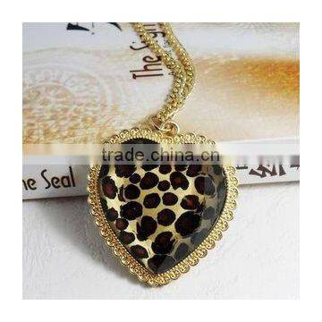 fashion leopard grain heart pendant, metal alloy, antique jewelry, fashion jewelry