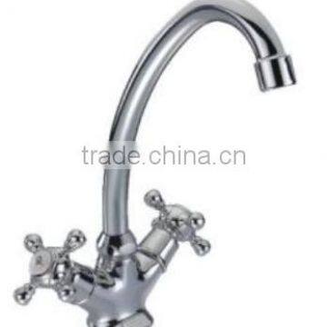 Double handle kitchen mixer