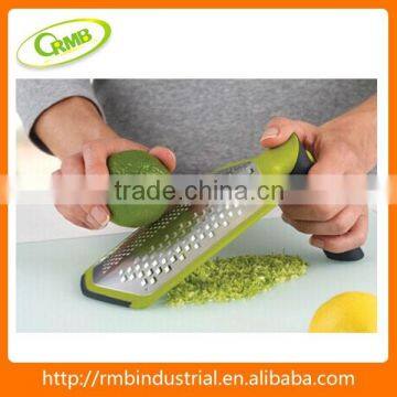 Hedgehog shape planer tool peeler