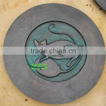 Bronze animal relief with mouse carving