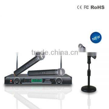 Professional UHF wireless microphone