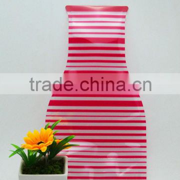 2013 streak shape flower vase, folded flower vase on table,Decorative vase