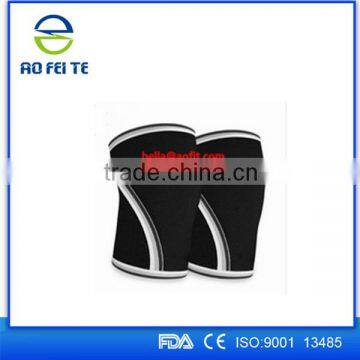 Aofeite Medical Device Co. High Quality Sports Weight Lifting Neoprene Knee Sleeve 7mm photo-2