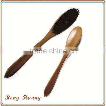 Long handle wood brush with soft bristle