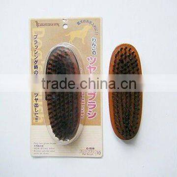 WOODEN PET BRUSH